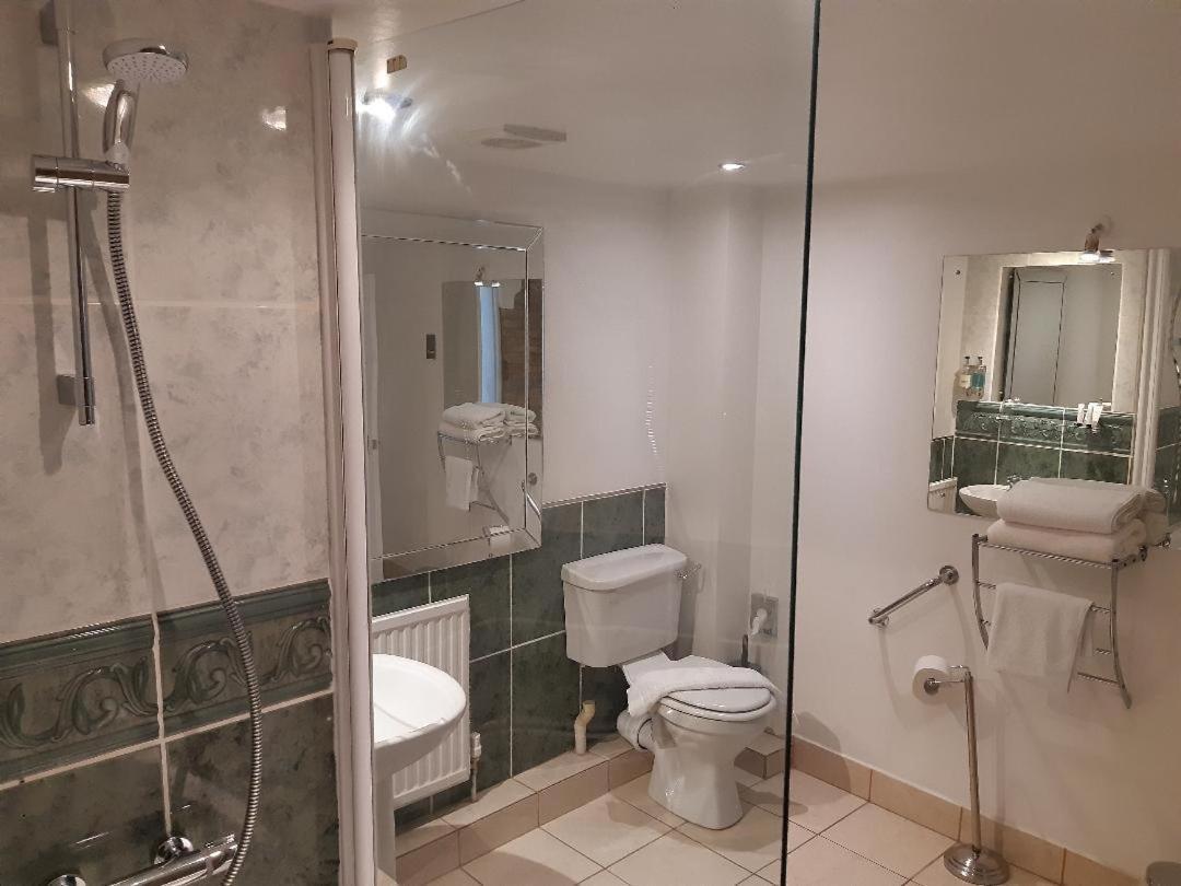 The Conigre Hotell Melksham Eksteriør bilde