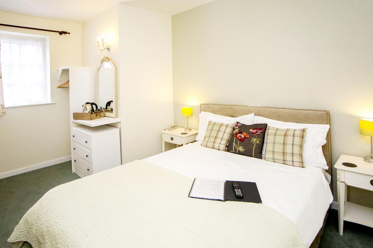 The Conigre Hotell Melksham Eksteriør bilde
