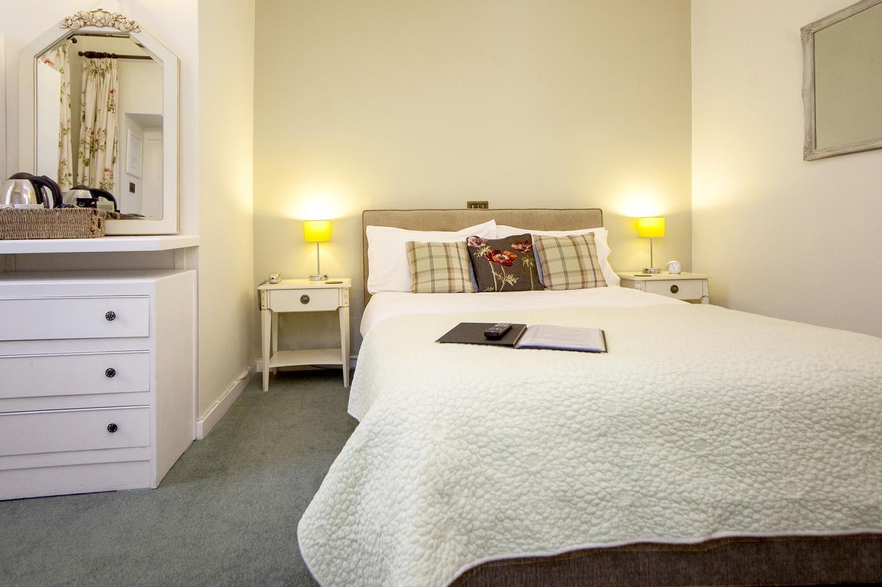 The Conigre Hotell Melksham Eksteriør bilde