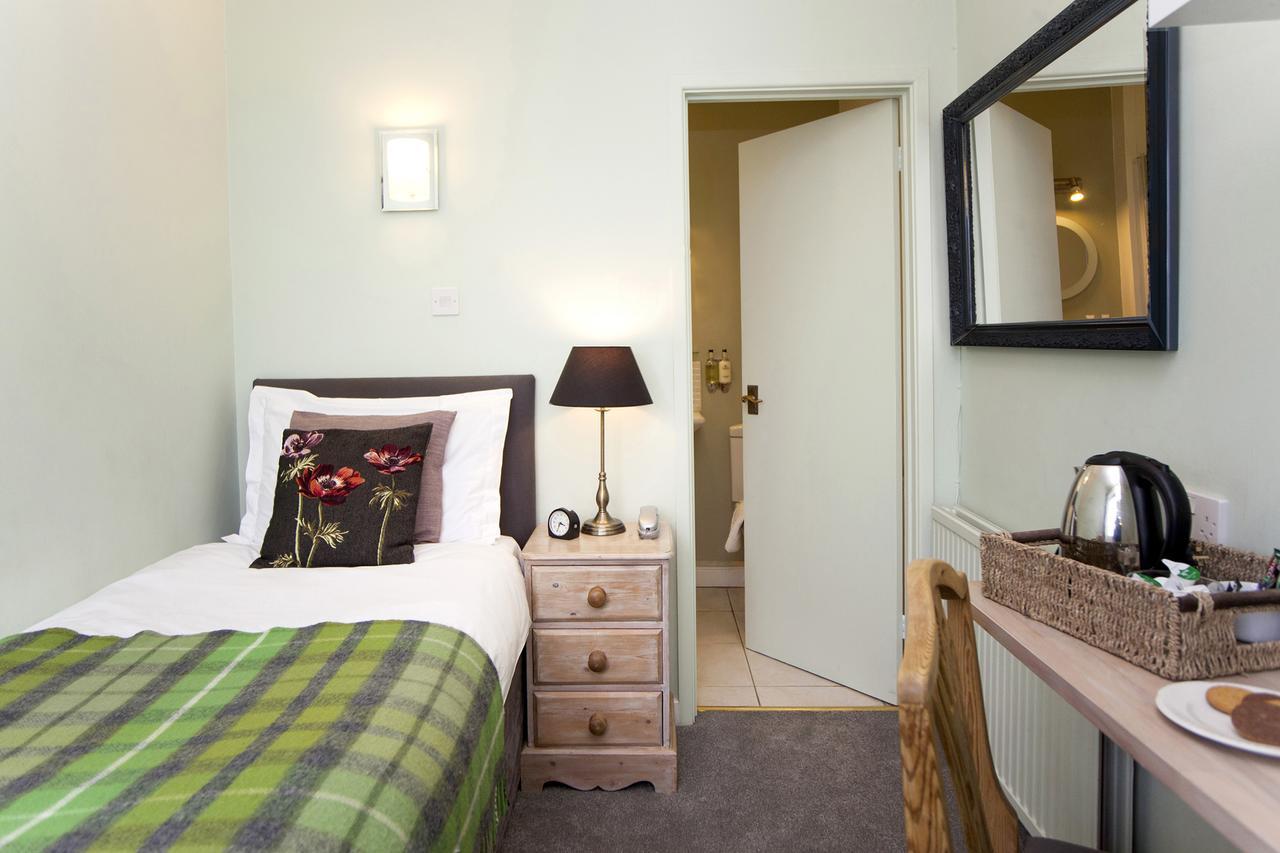 The Conigre Hotell Melksham Eksteriør bilde