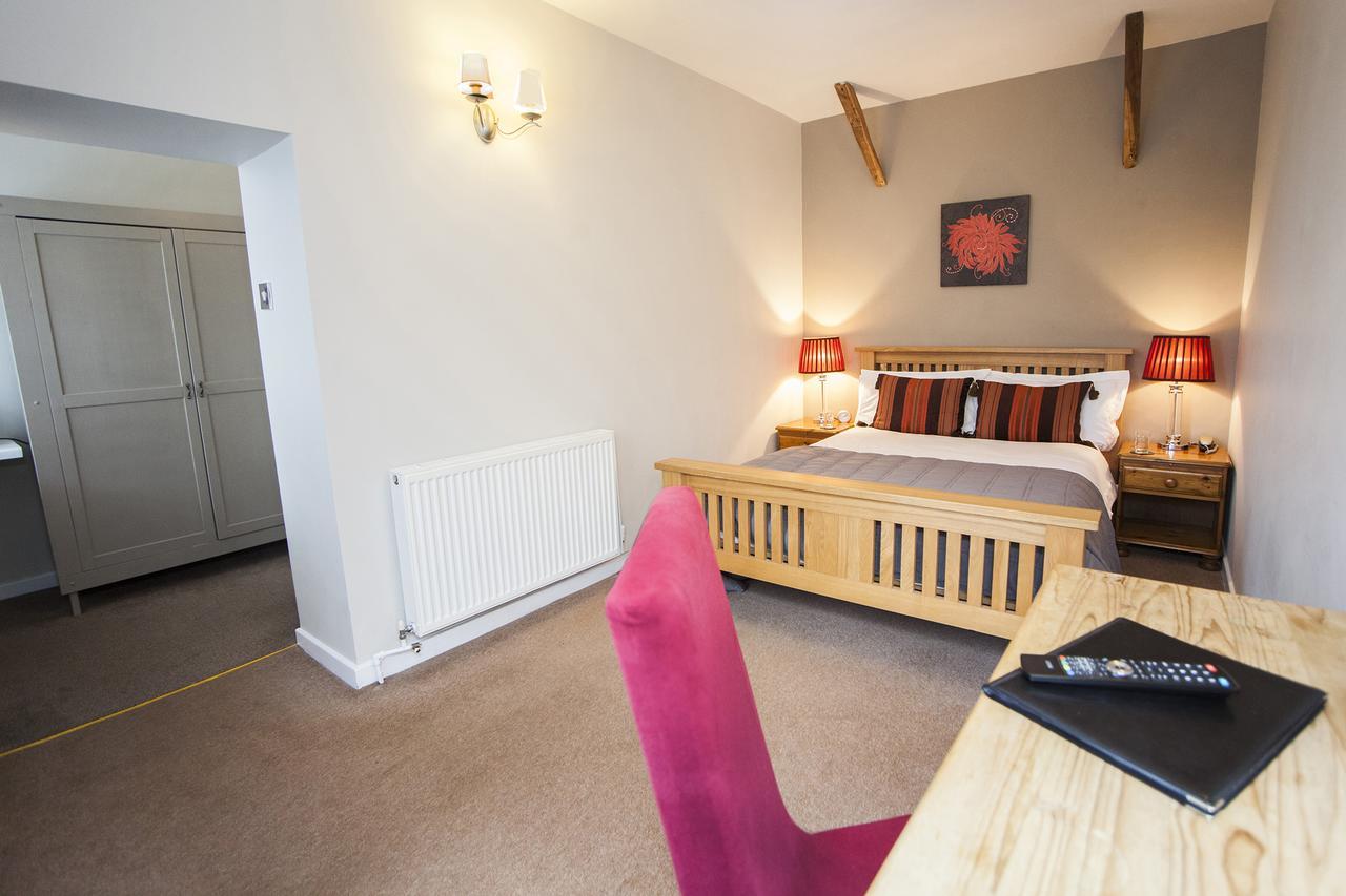 The Conigre Hotell Melksham Eksteriør bilde