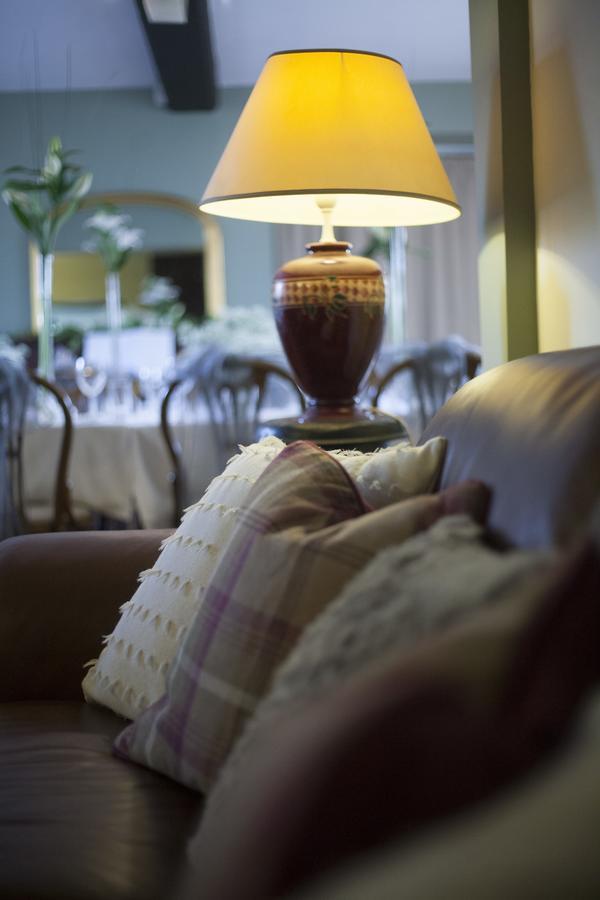 The Conigre Hotell Melksham Eksteriør bilde